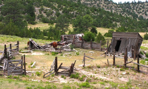 Town of Hartville WY -- Corral Needs Work