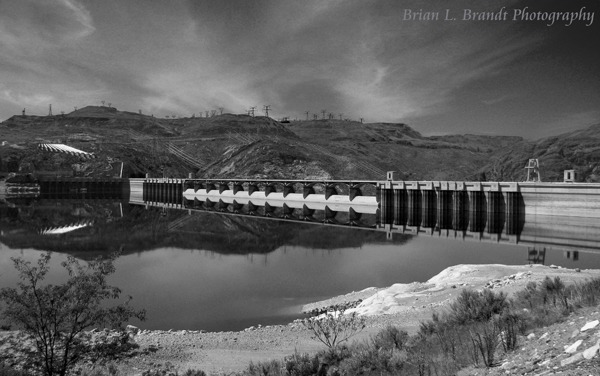 Grand Coulee Back Side in Black and White