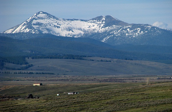 Peaks above the Bighole Valley