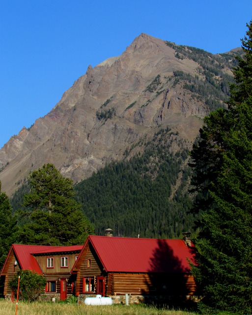 Silver Gate Cabin and Mountain